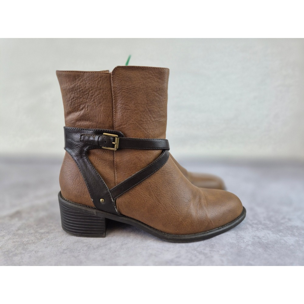 Chaps Womens Tan Faux Leather Harness Ankle Boots Size 8.5B Brown Straps S159